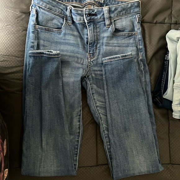 American Eagle. Size 6. Will bundle with other 2 for better price. - Picture 1 of 4